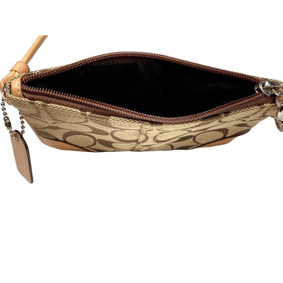 NEW Coach Wristlet CC Logo Fabric & Tan Leather Trim and Strap - Picture 4 of 6